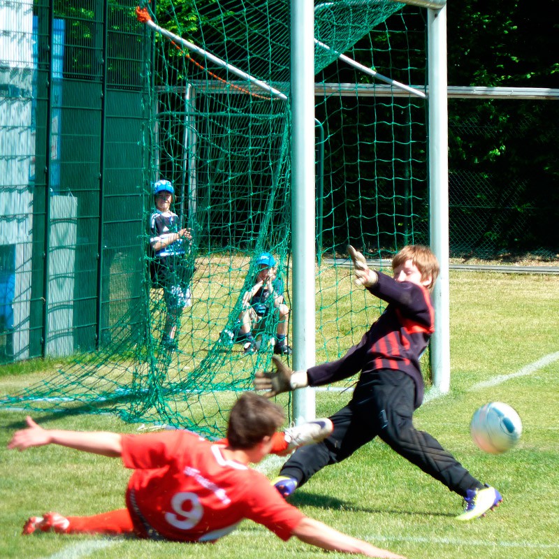 Fußballtornetz 5,15 m x 2,05 m Tiefe 0,80 / 1,50 m, PE 3 mm ø Fußballtornetz 5,15 m x 2,05 m Tiefe 0,80 / 1,50 m, PE 4 mm ø aus der Kategorie Tornetze